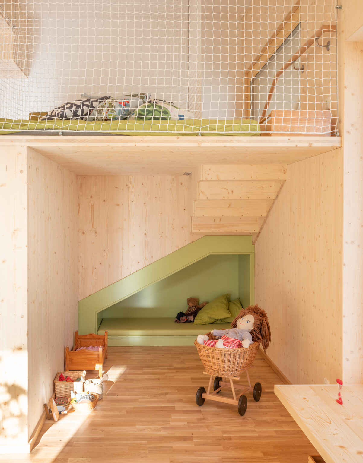 Kindergarten St. Josef: Interior Design und grafische Ebene | look! design