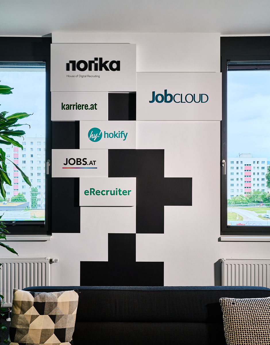 LOOK_Showcase_web_Norika_04_CM10782_r1_c-mavric