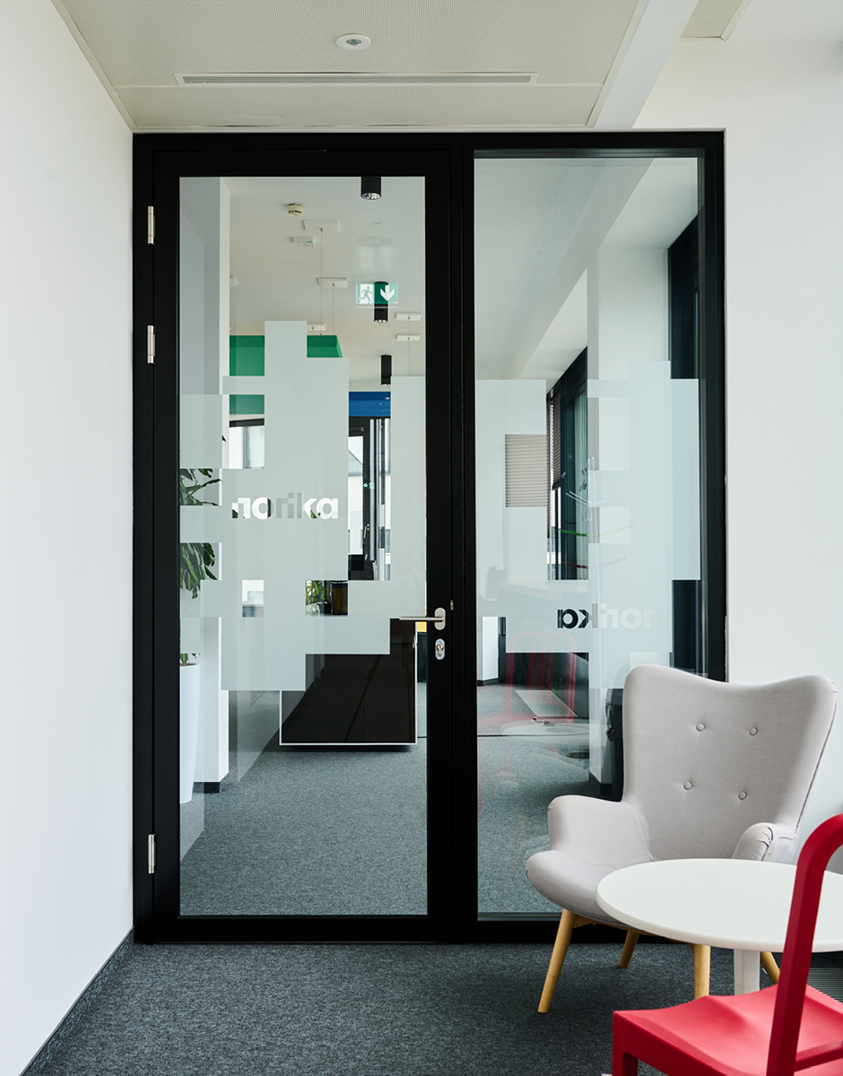 LOOK_Showcase_web_Norika_10_CM10862_r1_c-mavric