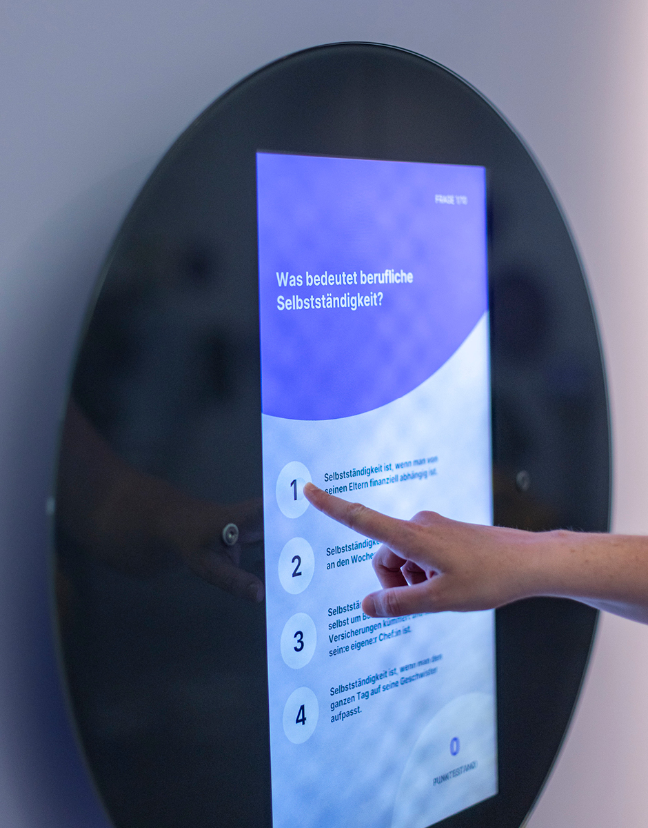 LOOK_Showcase_web_FLiP_32_FlipBudget2_Salondeluxe_300ppi-17_c_Salon Deluxe