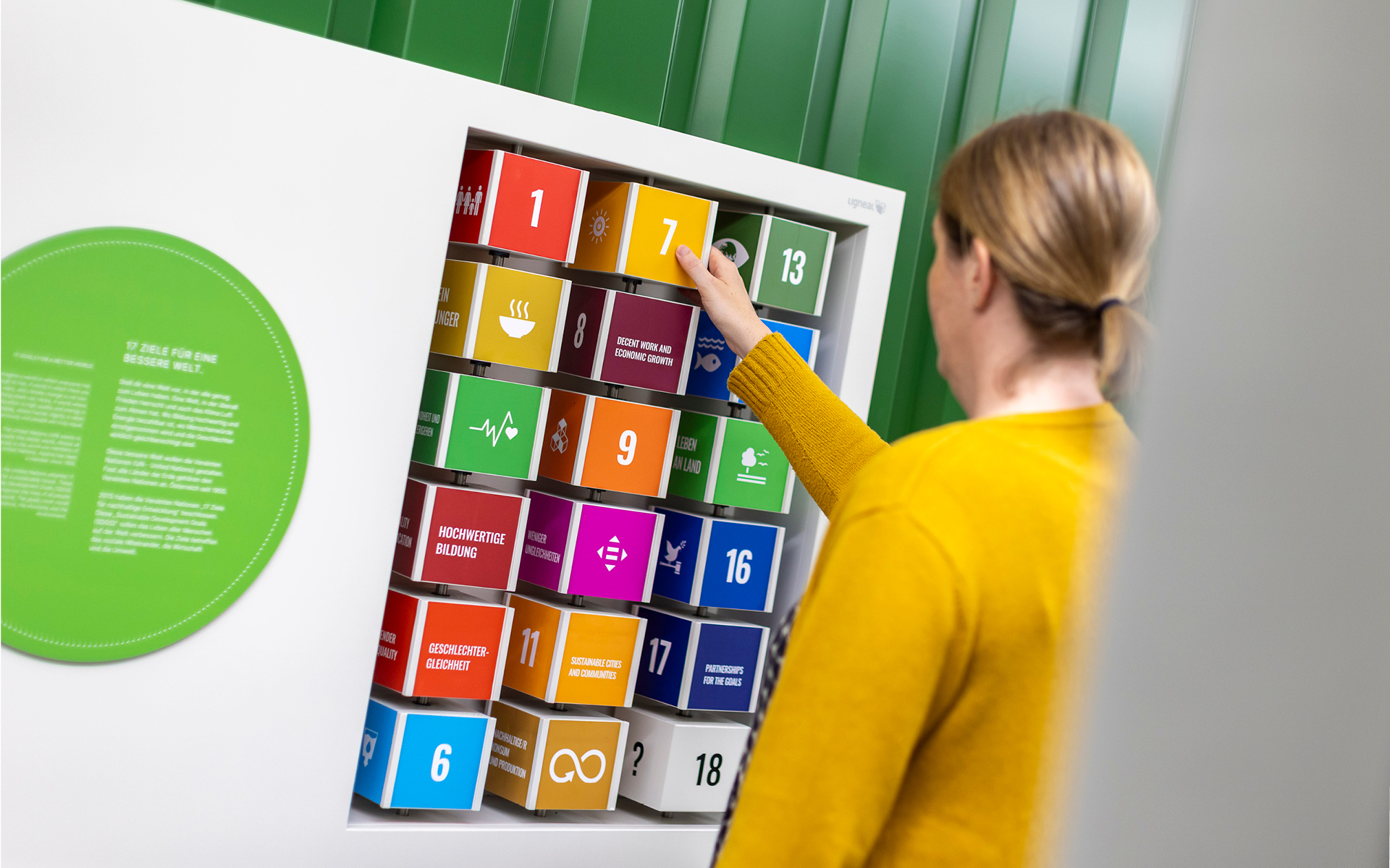 LOOK_Showcase_web_FLiP_35_FlipGlobal_Salondeluxe_300ppi-7_c_Salon Deluxe