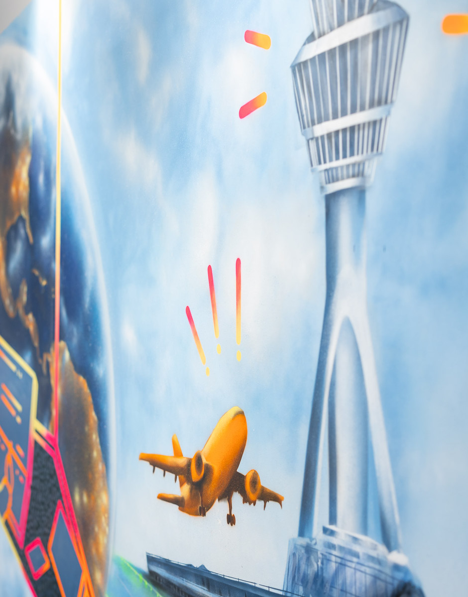 Detailansicht des Murals von Gernot Passath: Flugzeug startet