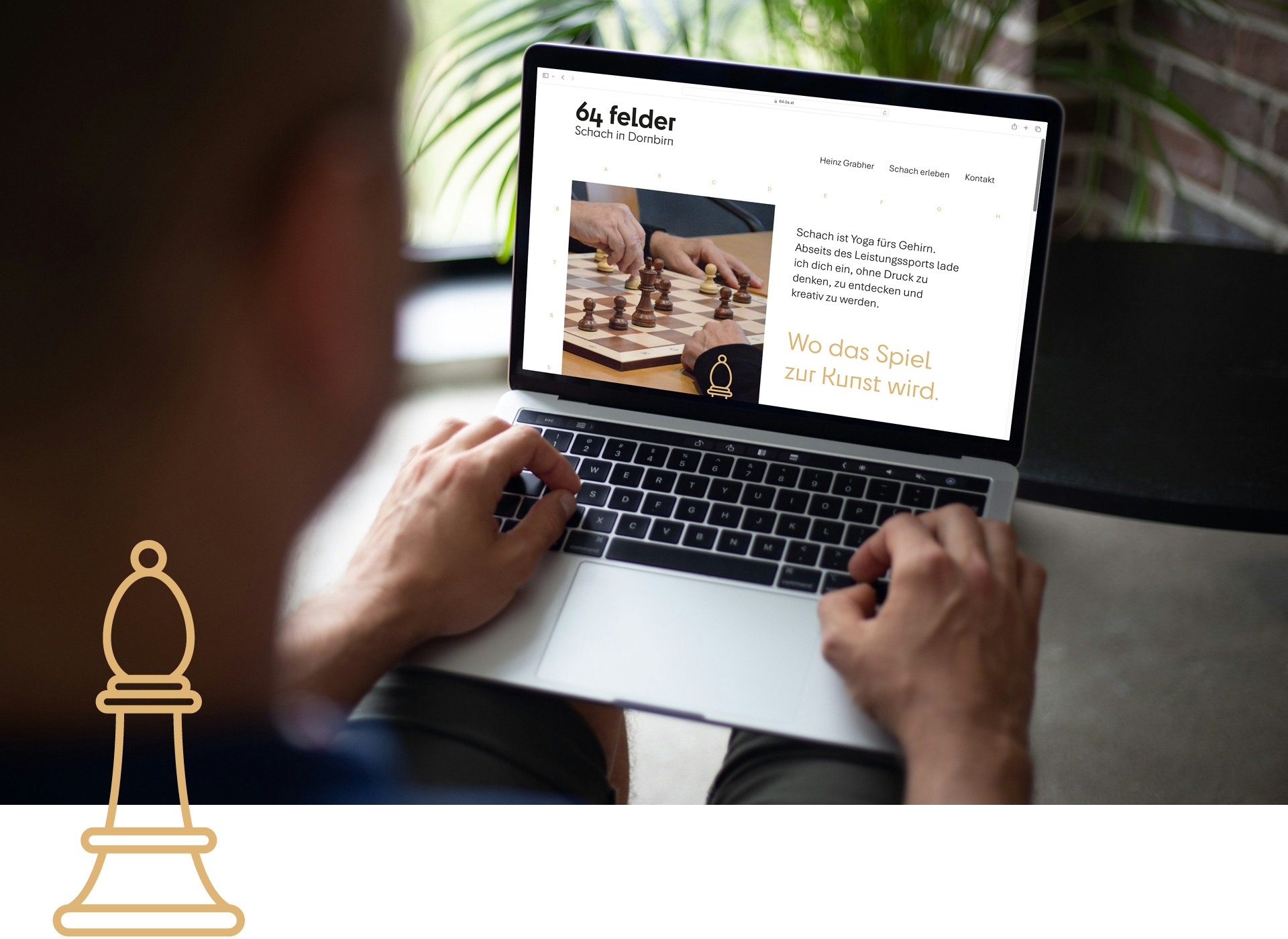 64 Felder – Schach in Dornbirn – Website geöffnet am Laptop