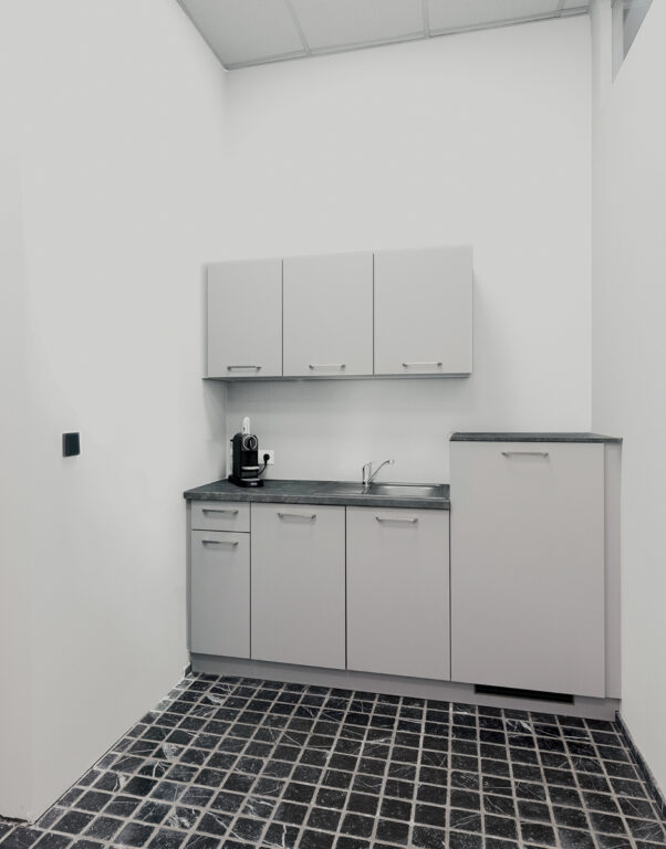 Chubb Österreich – Küche vor der Umgestaltung