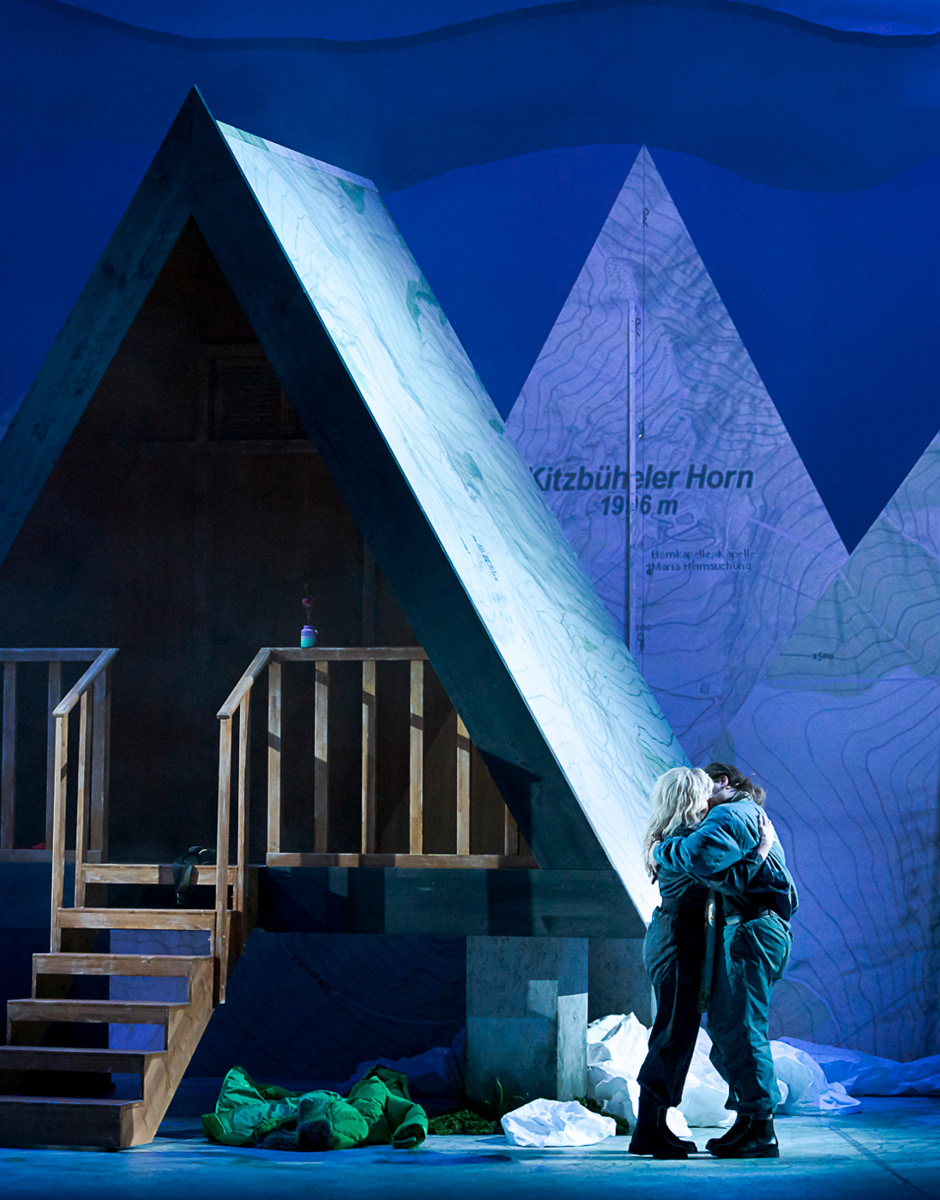 OOK_Showcase_Schoen_ist_die_Welt_6_c_Werner_Kmetitsch Bühnenbild zu "Schön ist die Welt" in der Oper Graz