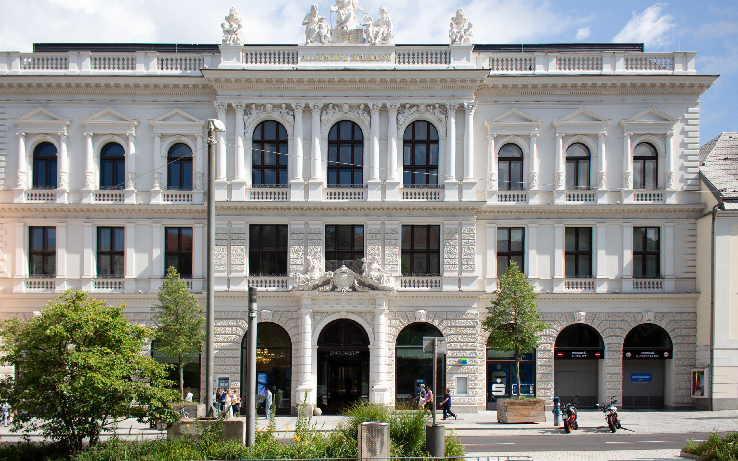 LOOK_Showcase_web_Sparkasse_Oberoesterreich_Linz_02_c-look-design